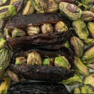 Gefüllte Safawi-Datteln mit pistazien